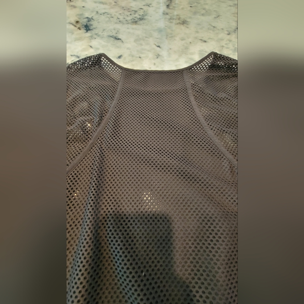 Lululemon Rare Black Mesh Long Sleeve Top - Picture 5 of 10